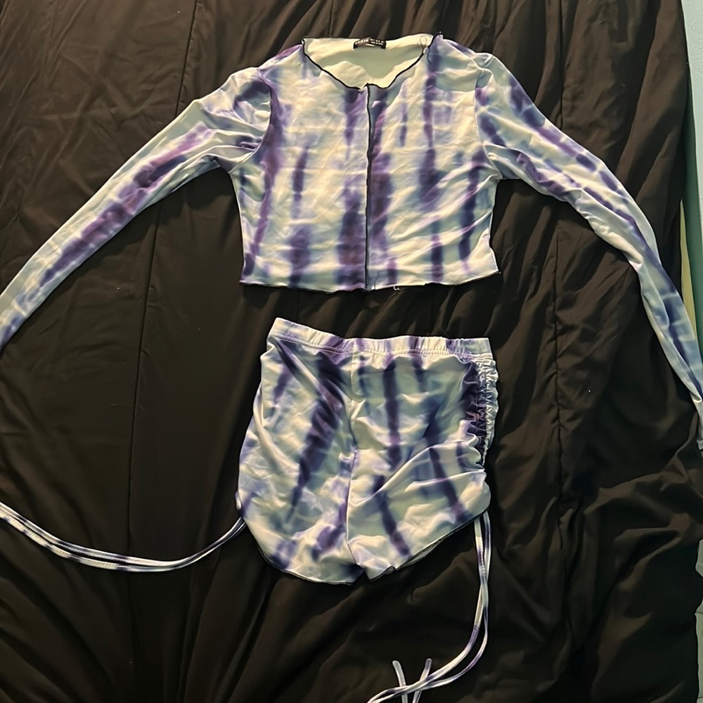Two piece set